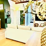 Splendid Atypical Loft St Germain
